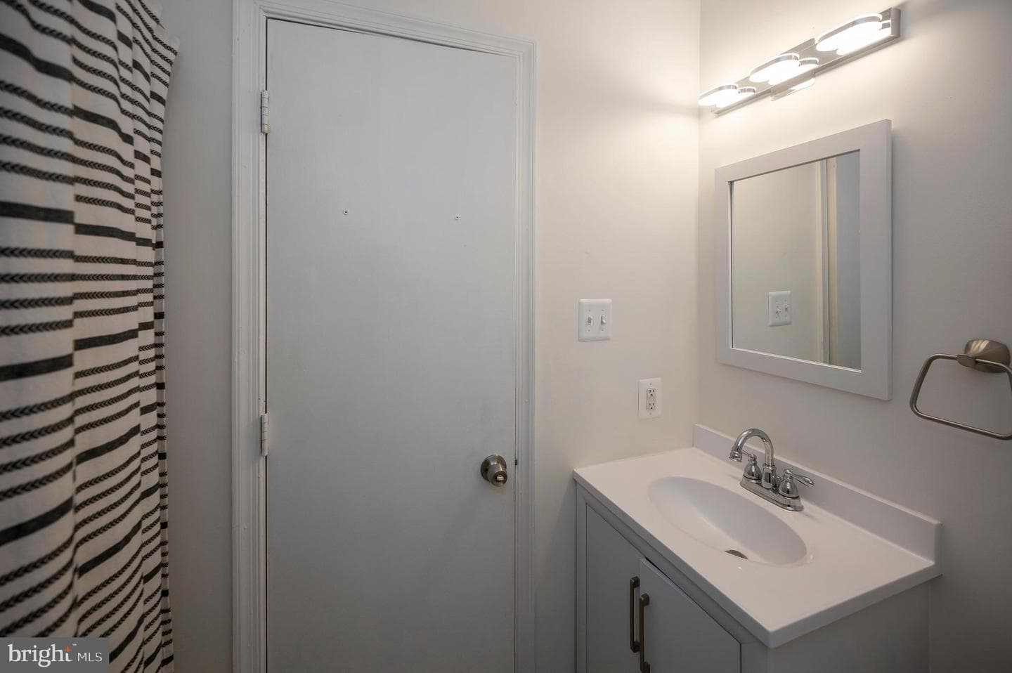 11 Cherry Laurel Drive photo 34