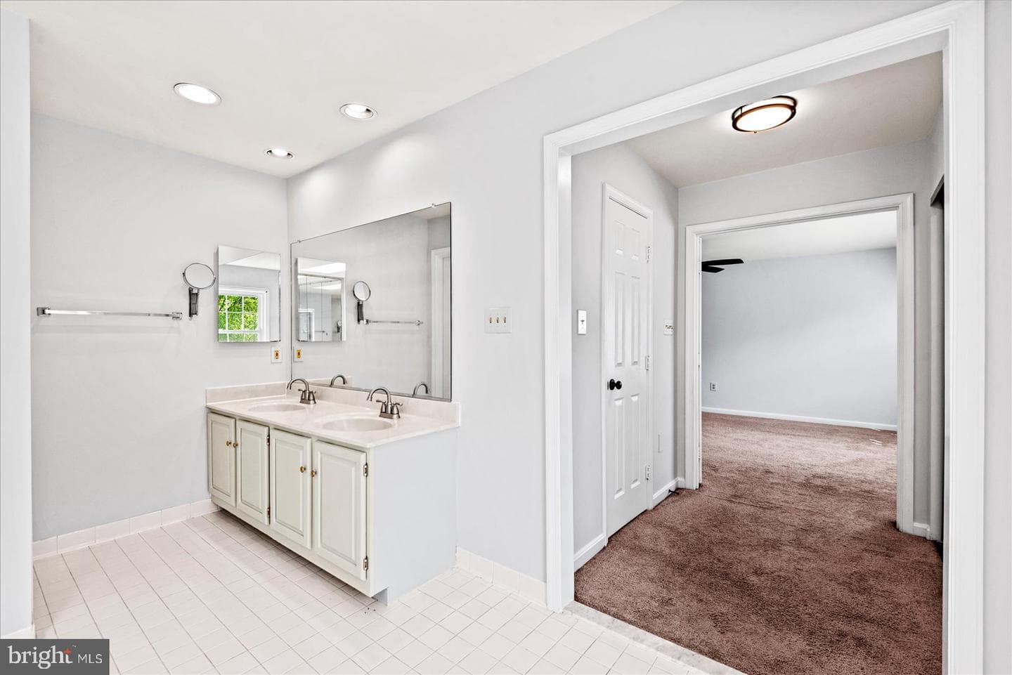 10 Sarasota Drive photo 30
