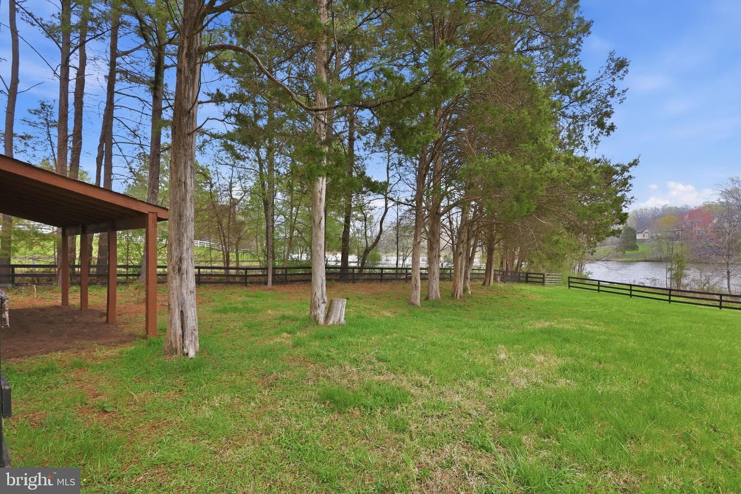 21 Meridan Lane photo 13