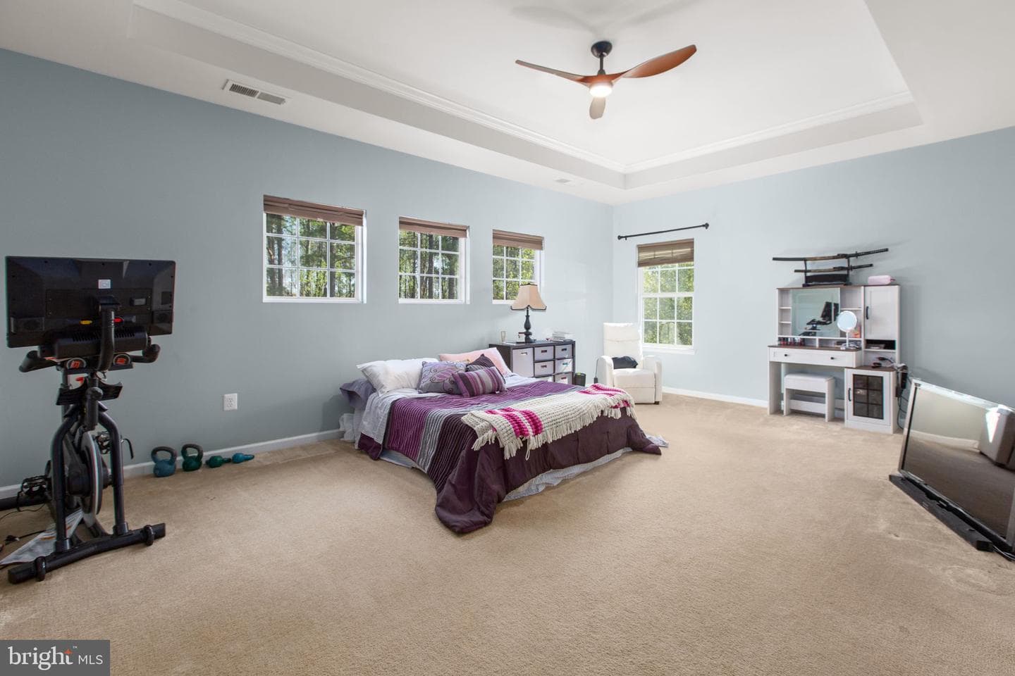 37 Manorwood Drive photo 28