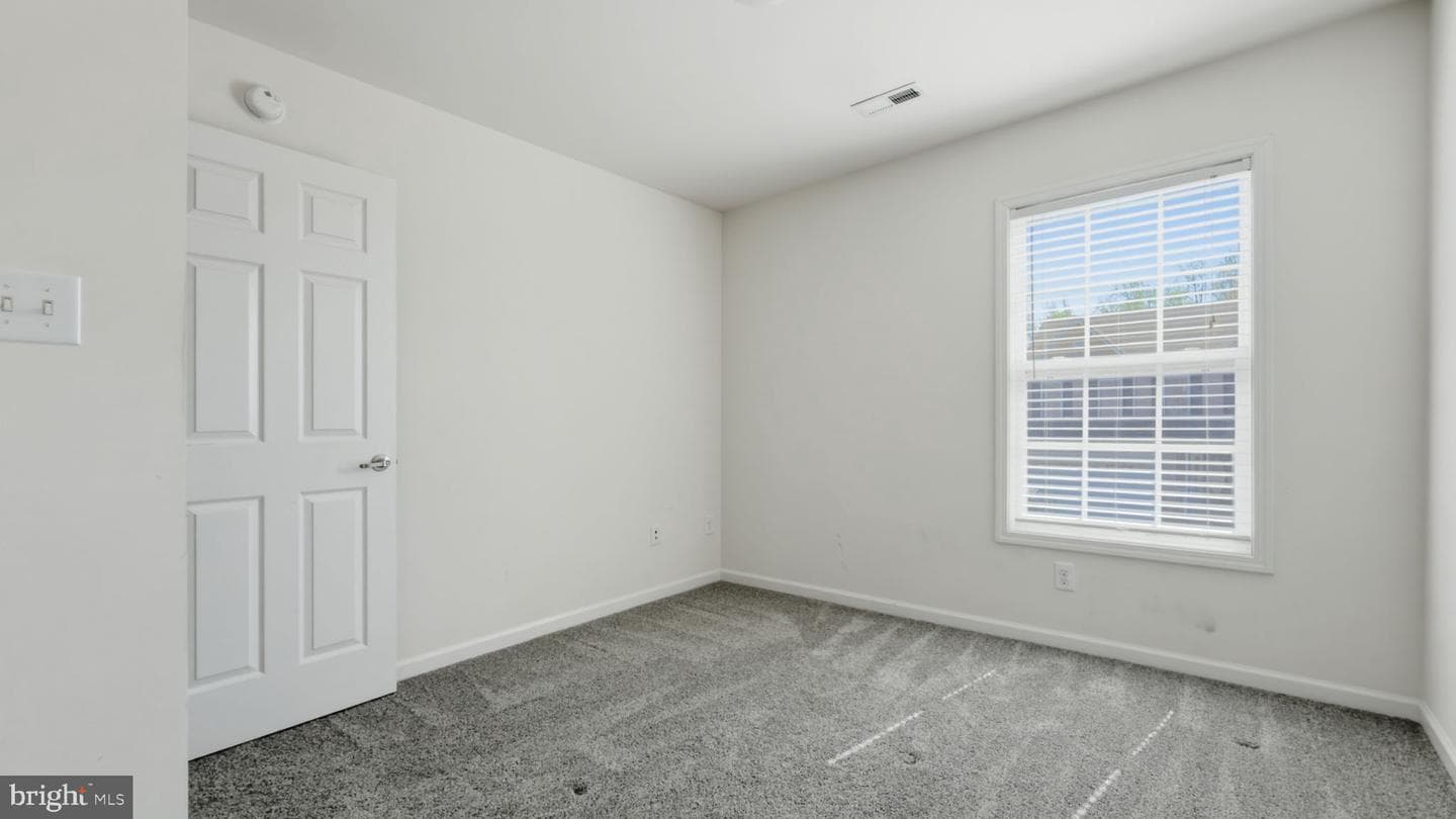 14 Grassland Street photo 17