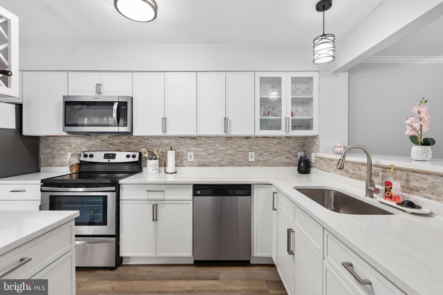 6 Regency Drive photo 11