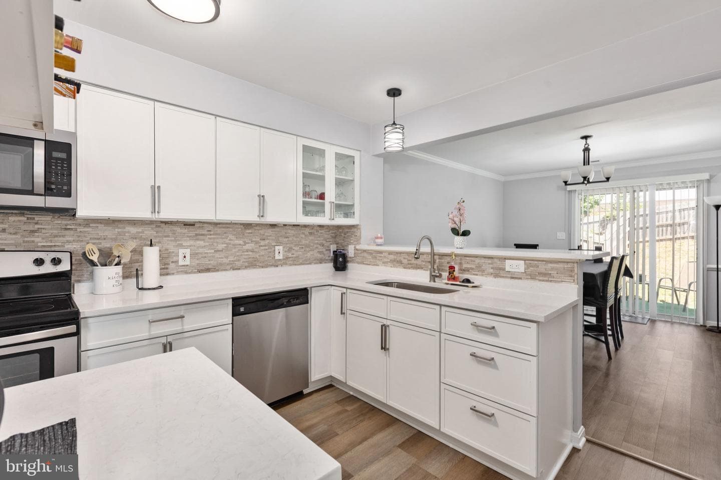 6 Regency Drive photo 13