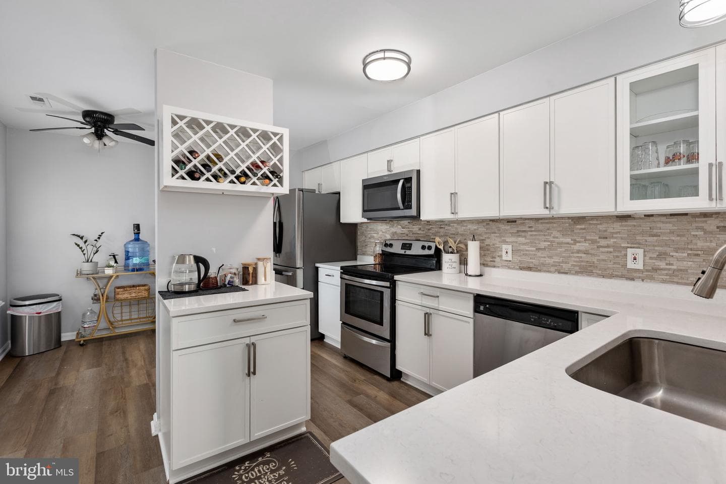 6 Regency Drive photo 16