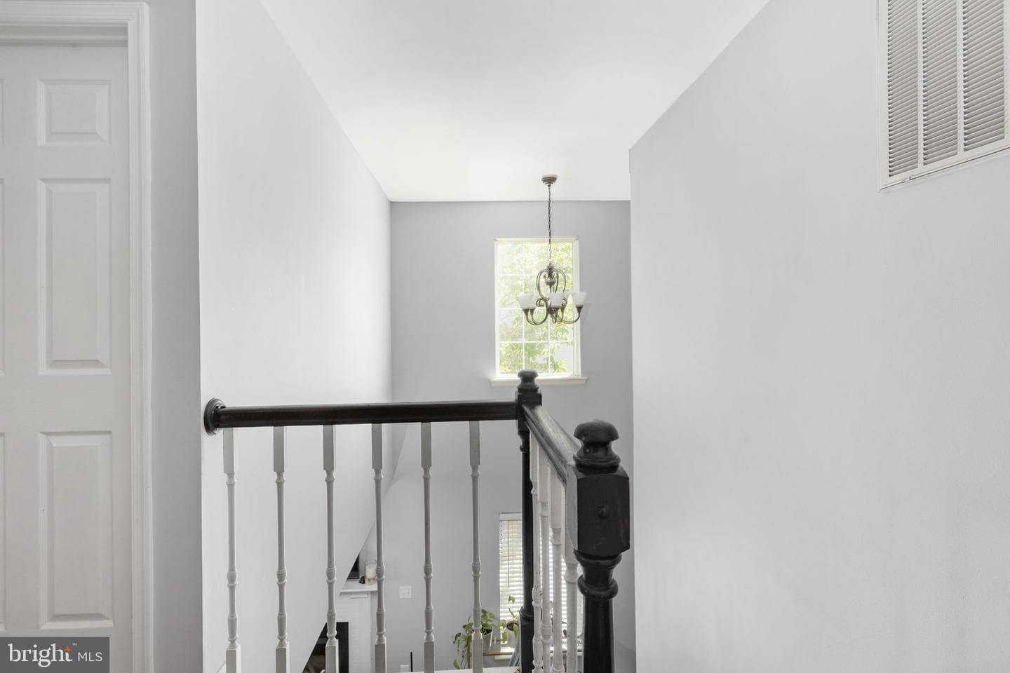 6 Regency Drive photo 23