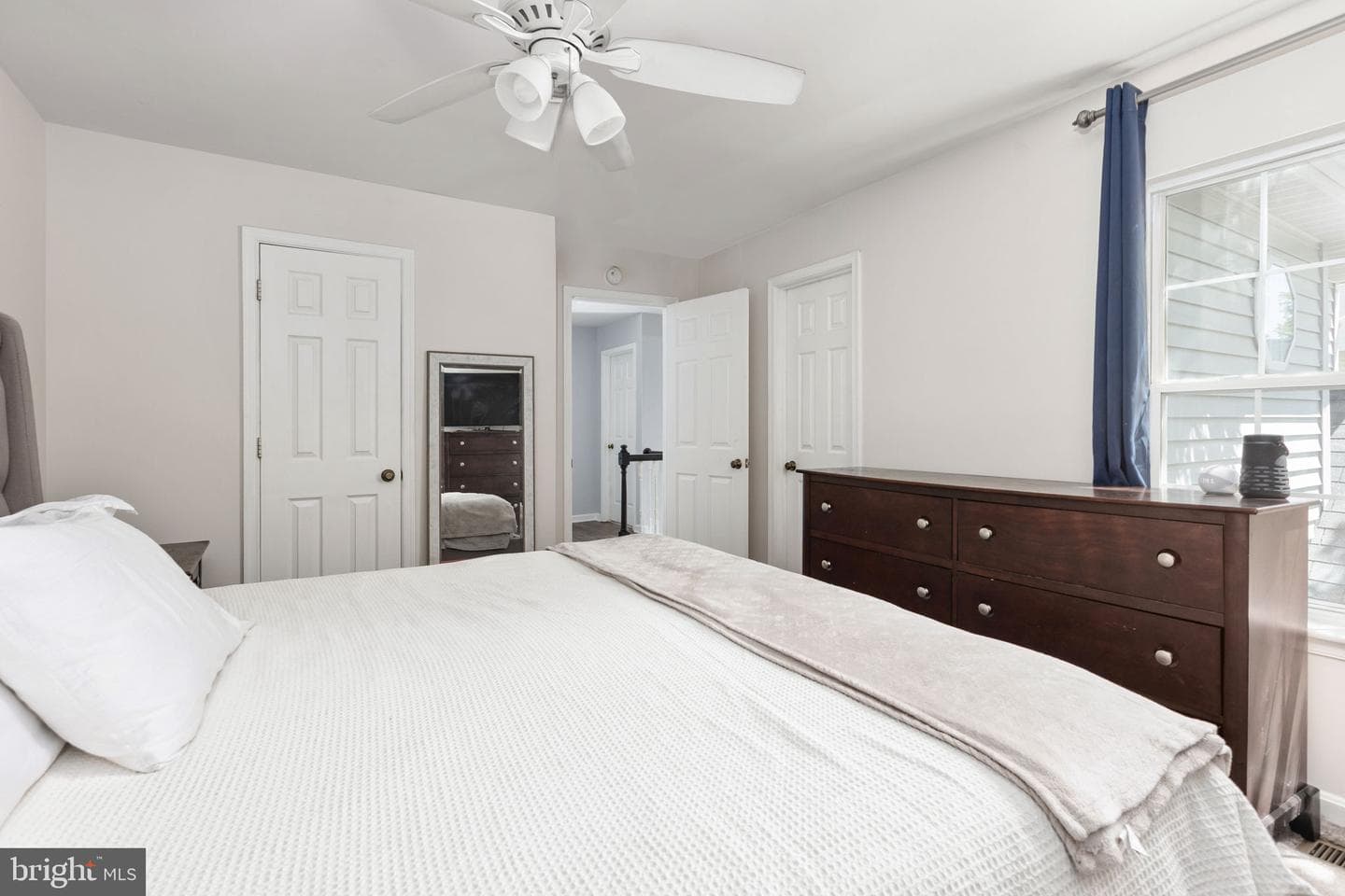6 Regency Drive photo 27