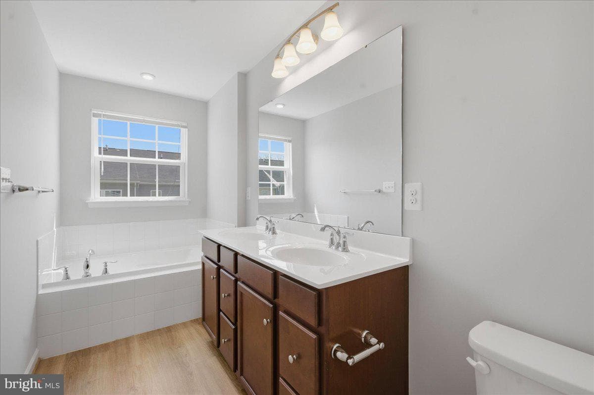 311 Landing Drive photo 18