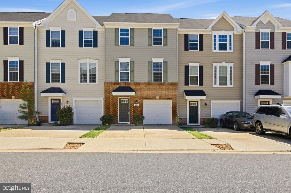 311 Landing Drive photo 2
