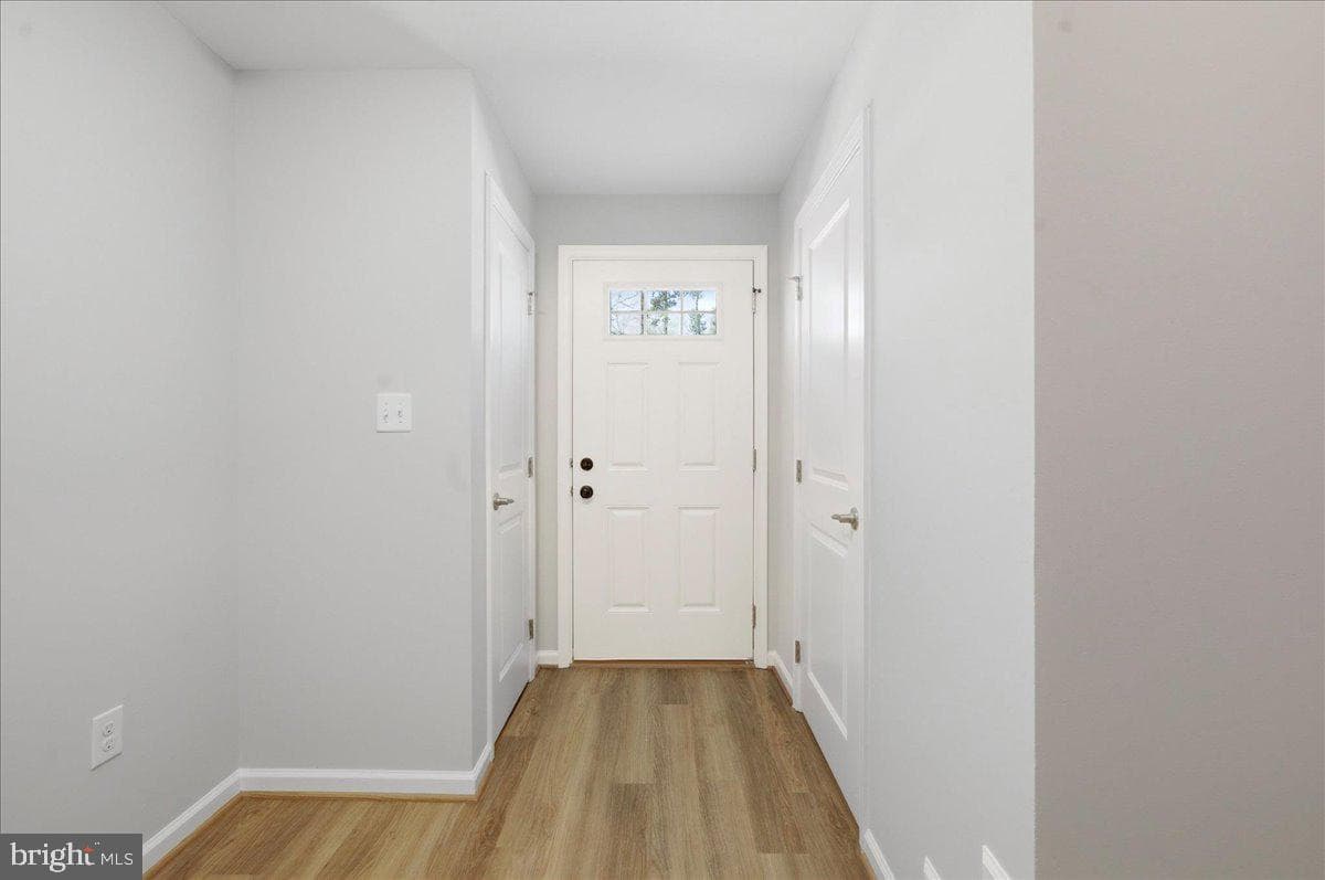 311 Landing Drive photo 4