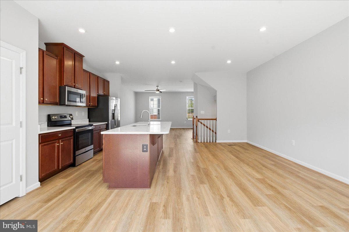 311 Landing Drive photo 6