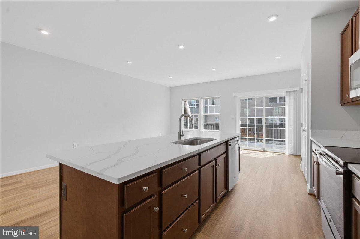 311 Landing Drive photo 9