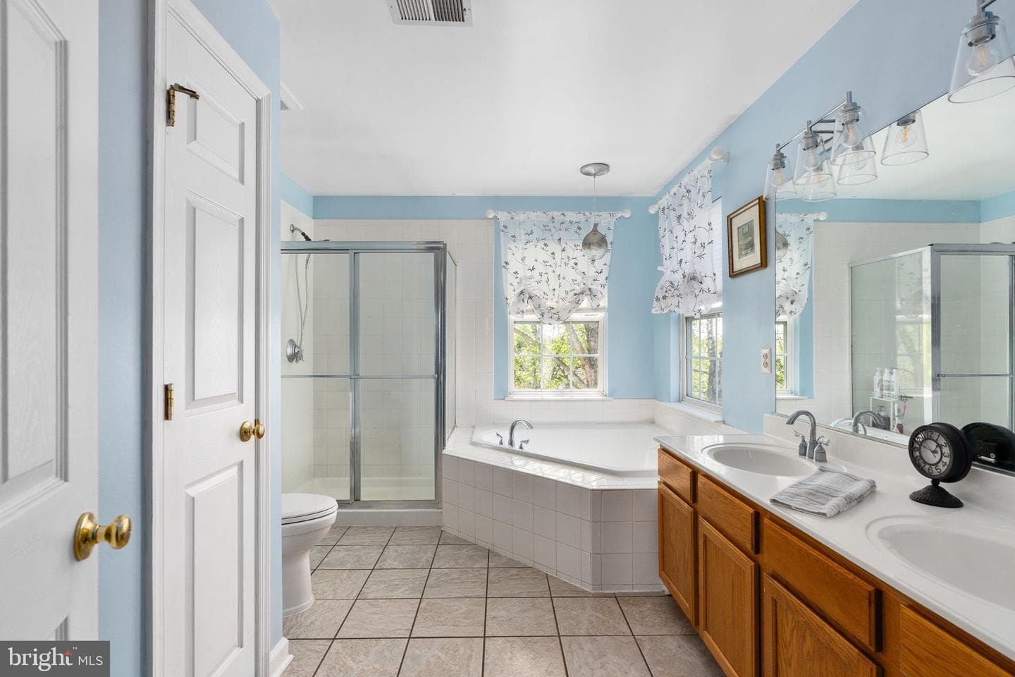 4 Granite Court photo 28