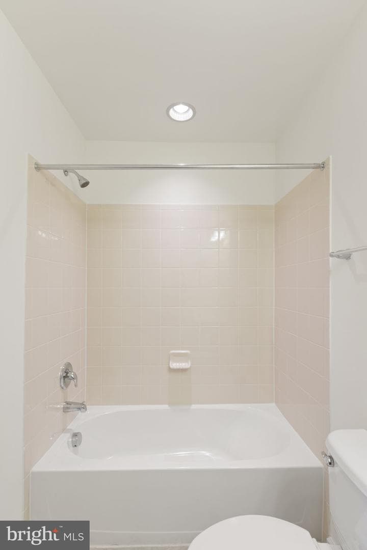 33 Denison Street photo 42