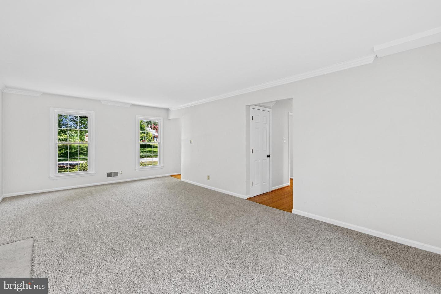 309 Ingleside Drive photo 13