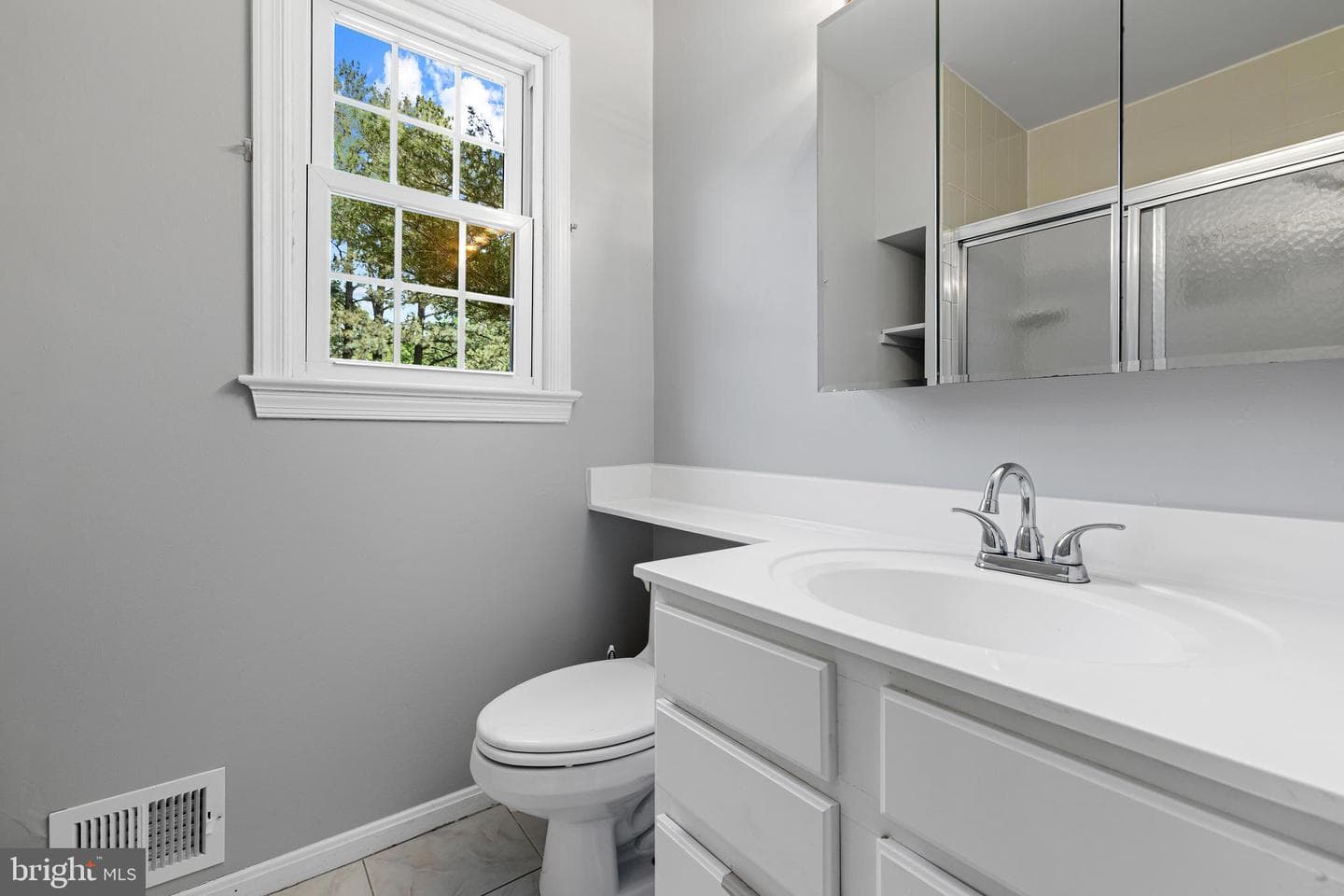 309 Ingleside Drive photo 32