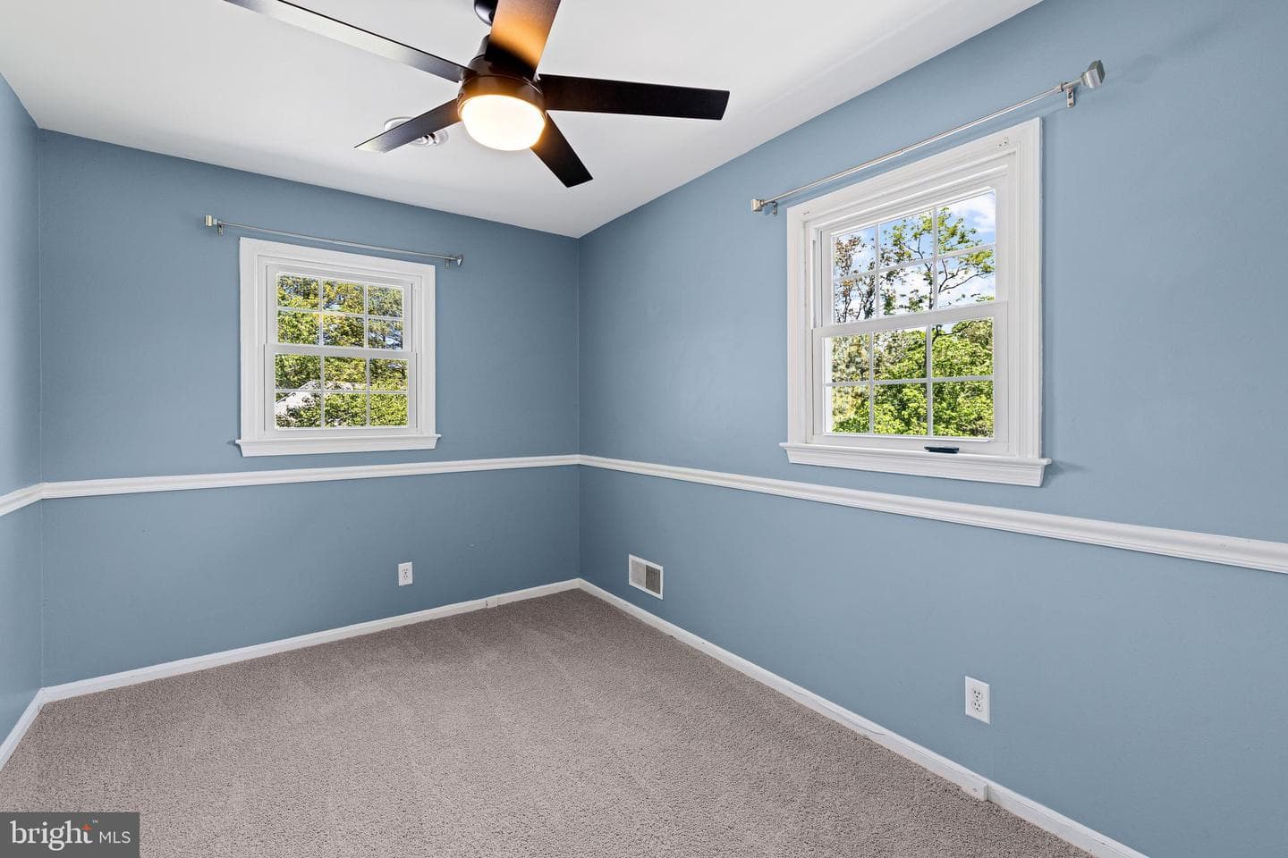 309 Ingleside Drive photo 33