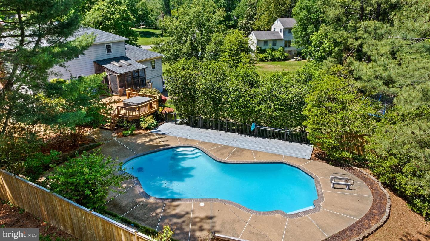 309 Ingleside Drive photo 59