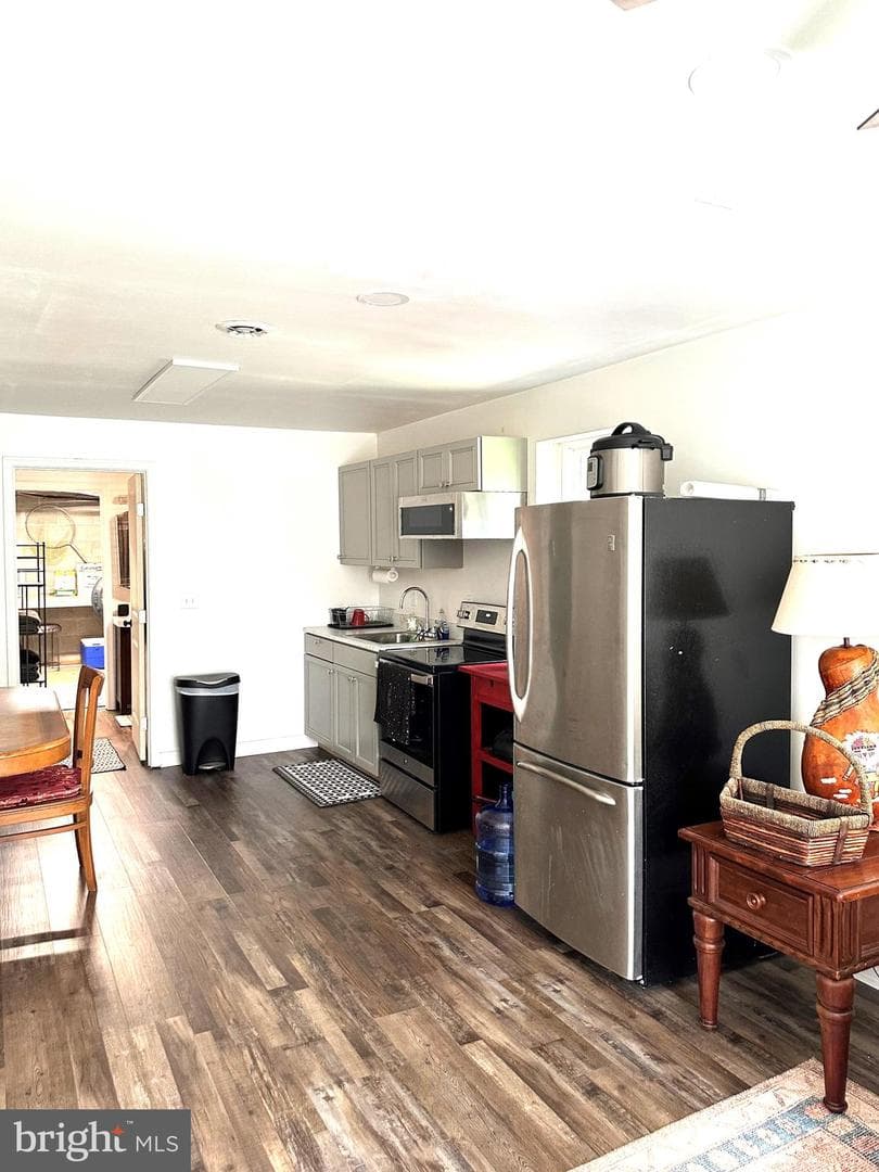 2 Holly Court photo 61