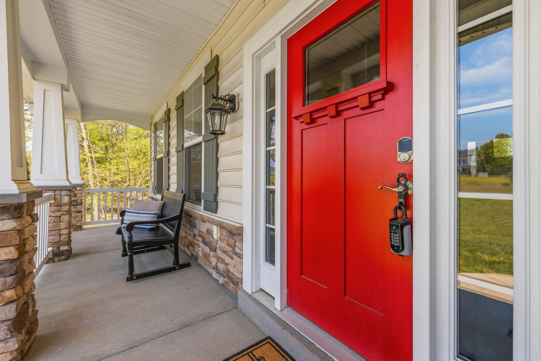 113 Ireland Drive photo 3