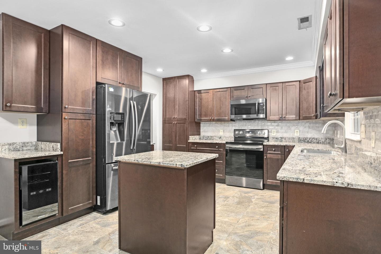 2409 Harpoon Drive photo 17