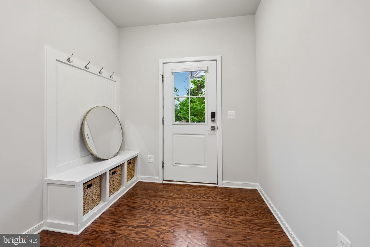 106 Lentz Lane photo 4