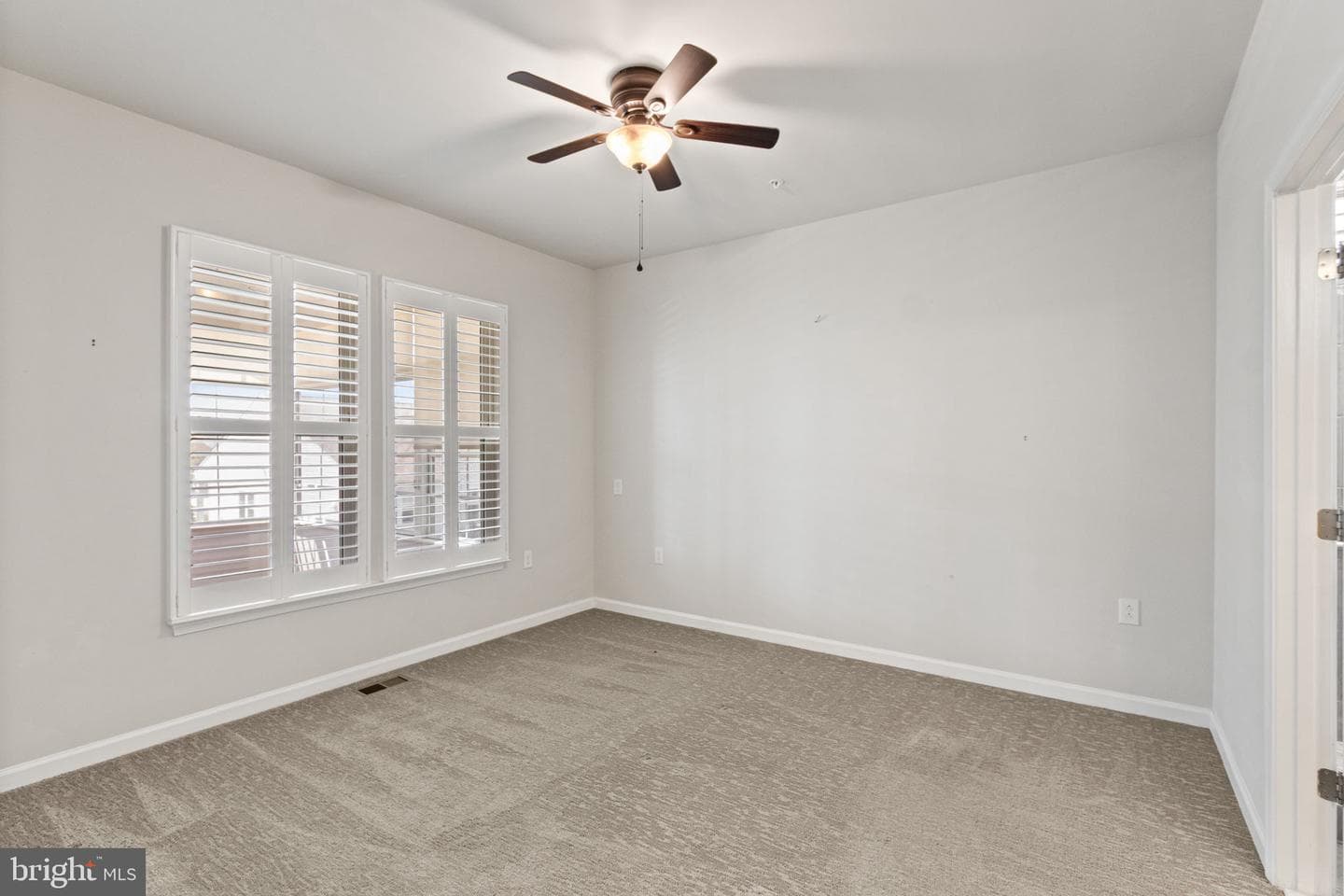 5 Mcquarie Drive photo 28