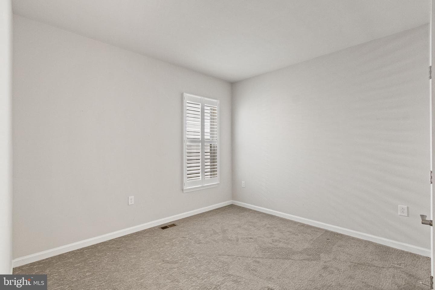 5 Mcquarie Drive photo 40