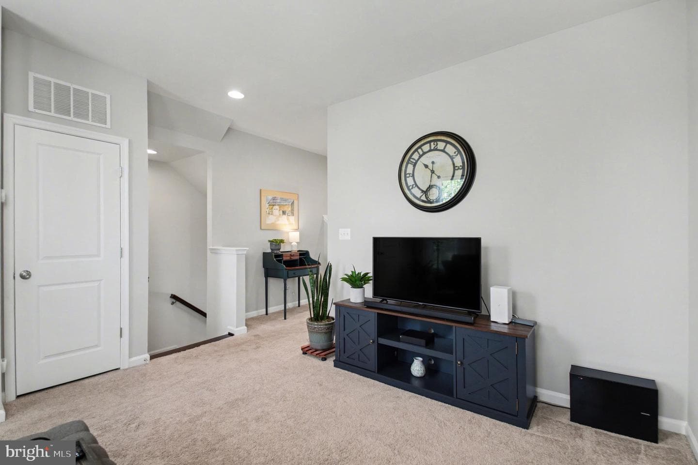 111 Almond Drive photo 14
