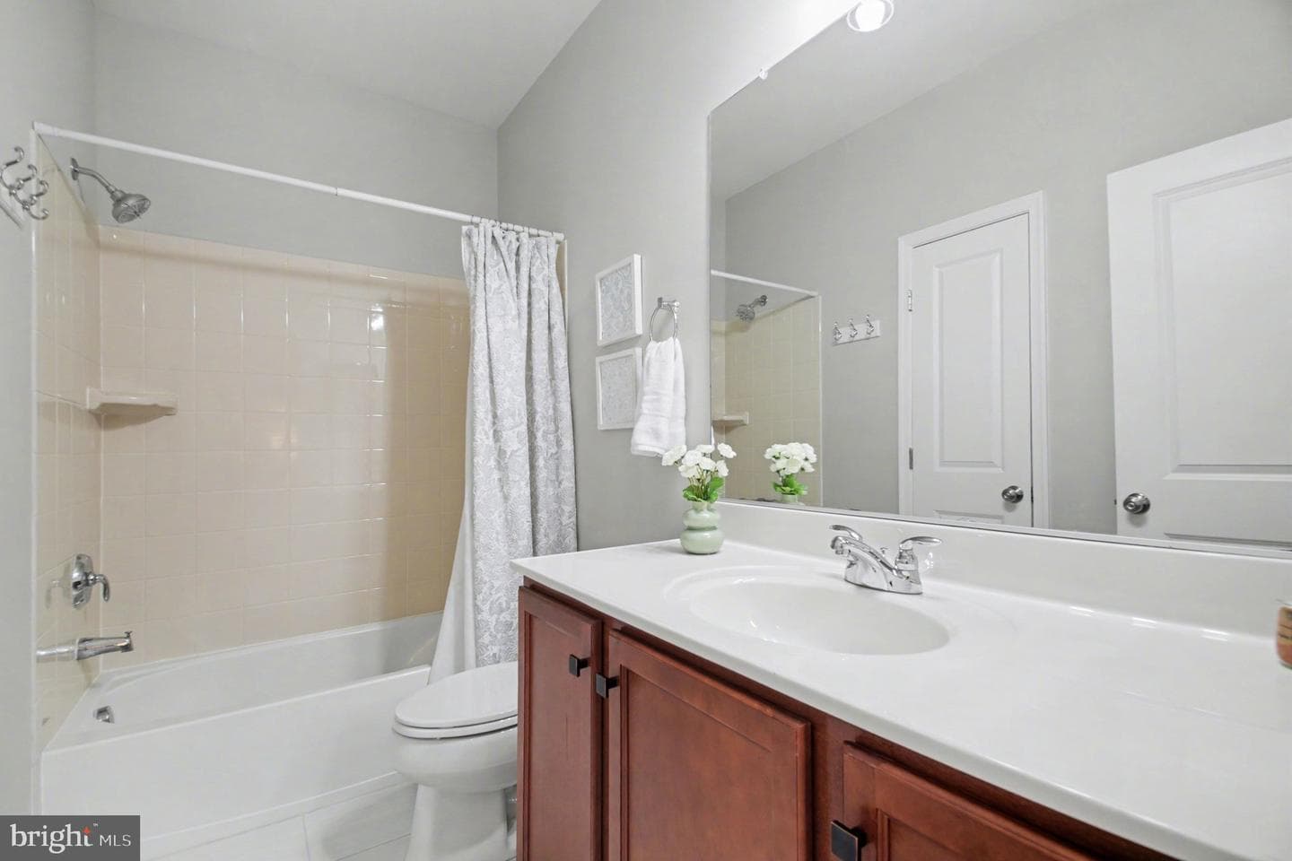 111 Almond Drive photo 22