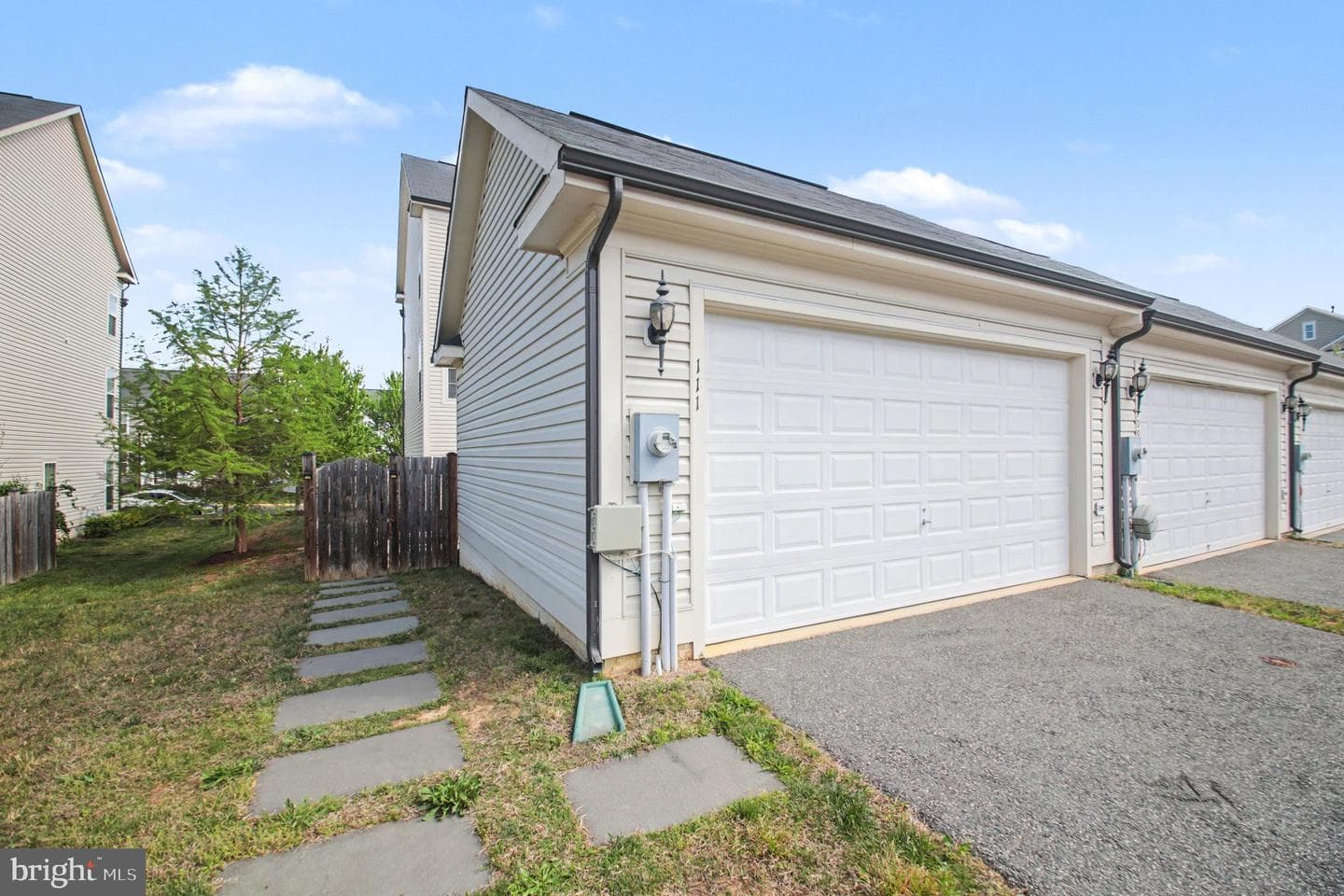 111 Almond Drive photo 33