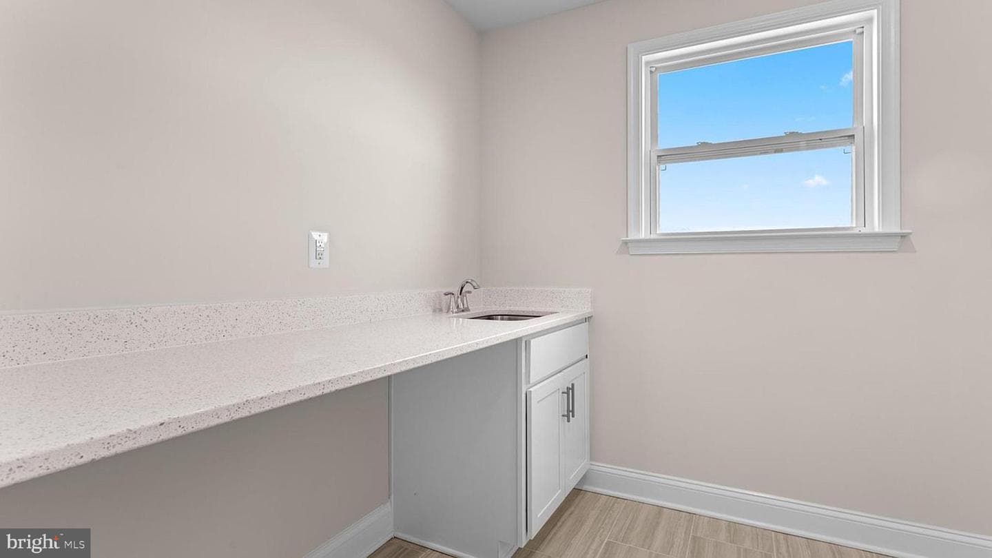 143 Hillsdale Drive photo 12