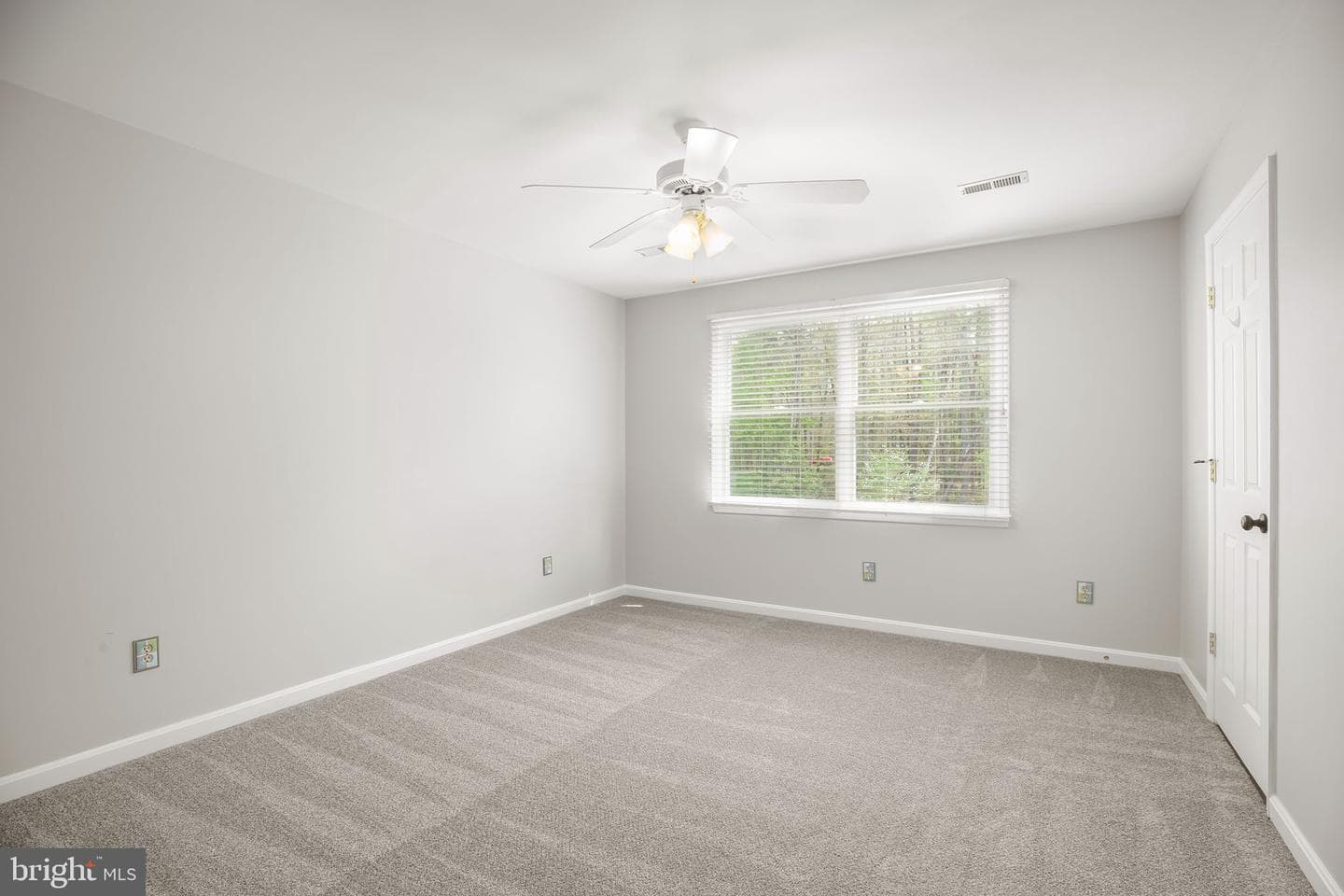 839 Queen Anne Drive photo 53