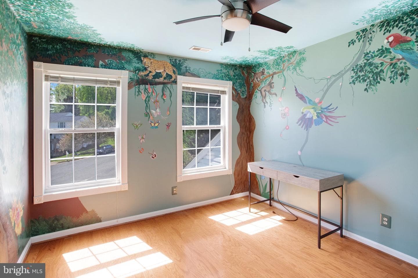 5 Murray Circle photo 26