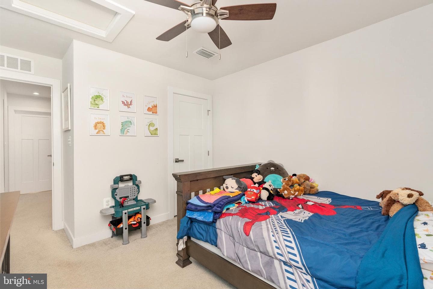 497 Bridgepoint Drive photo 27