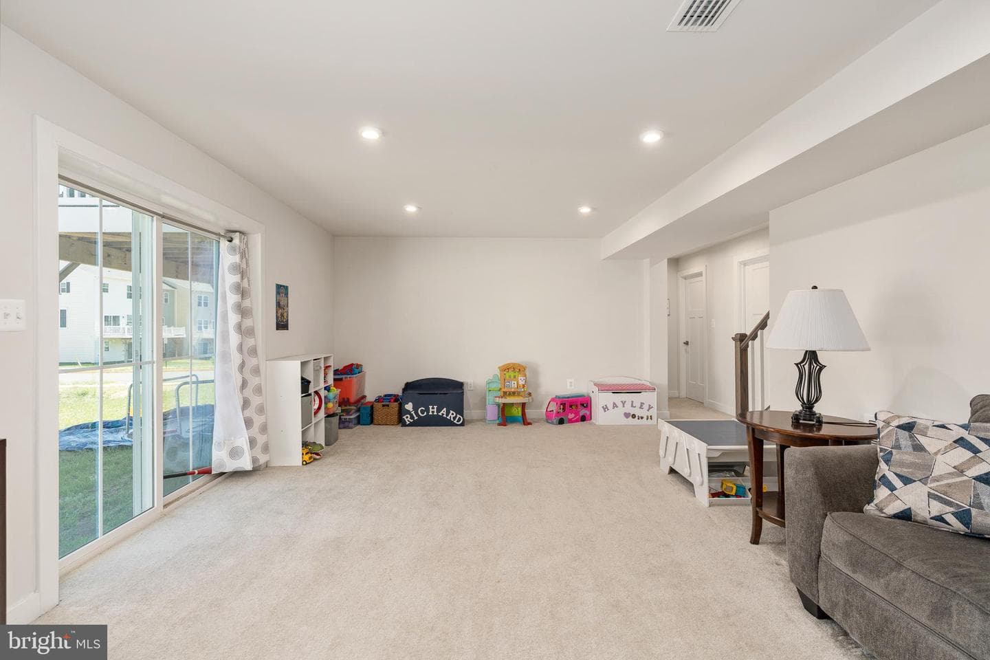 497 Bridgepoint Drive photo 37