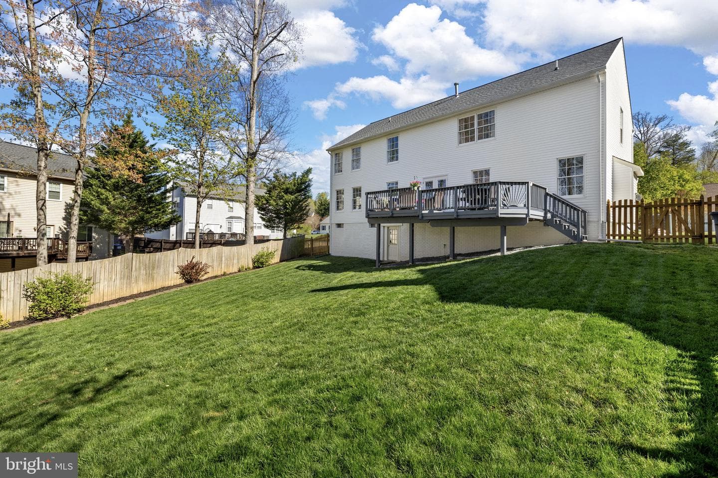 8 Queens Mill Court photo 10