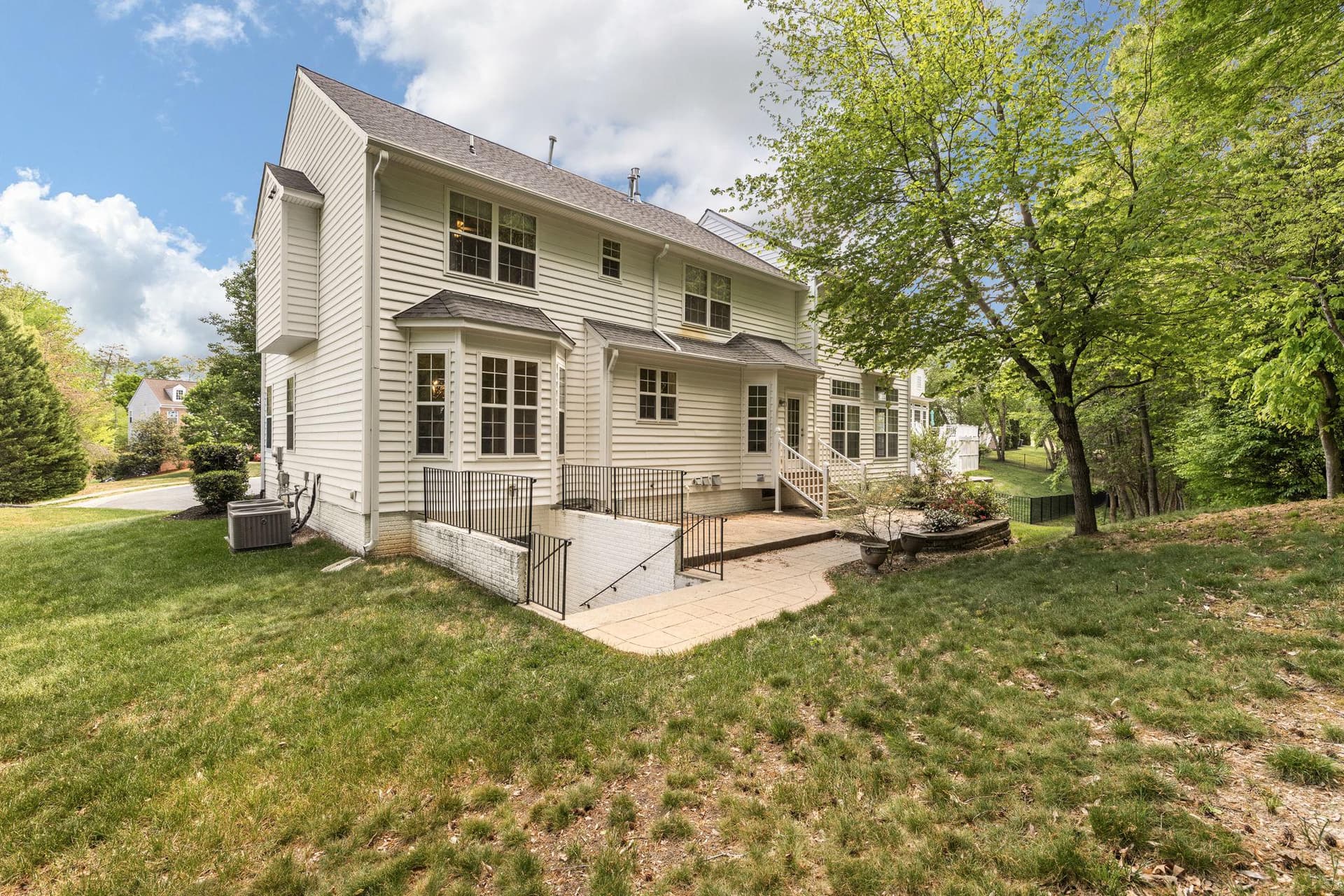 43 Adrian Way photo 10