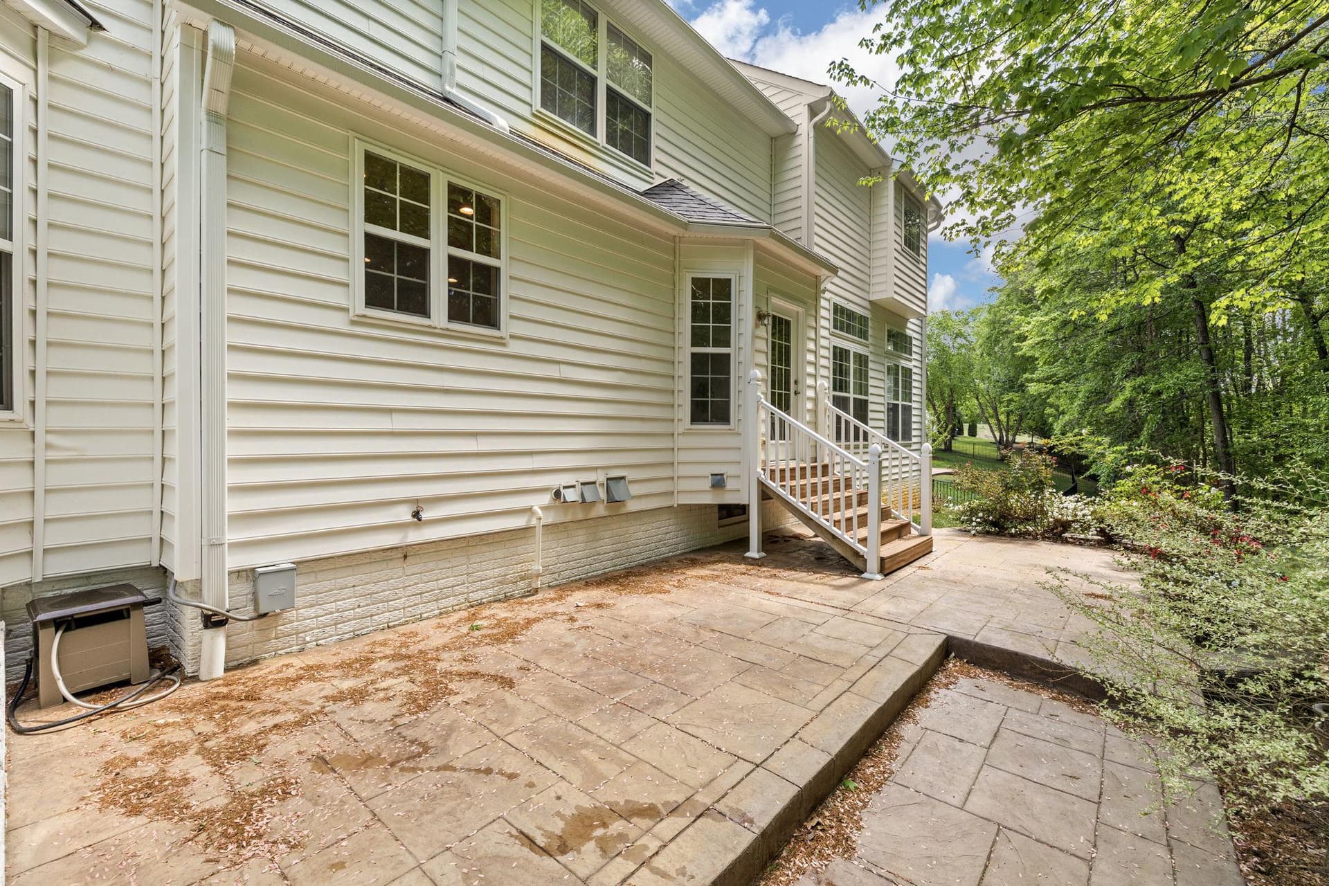 43 Adrian Way photo 13