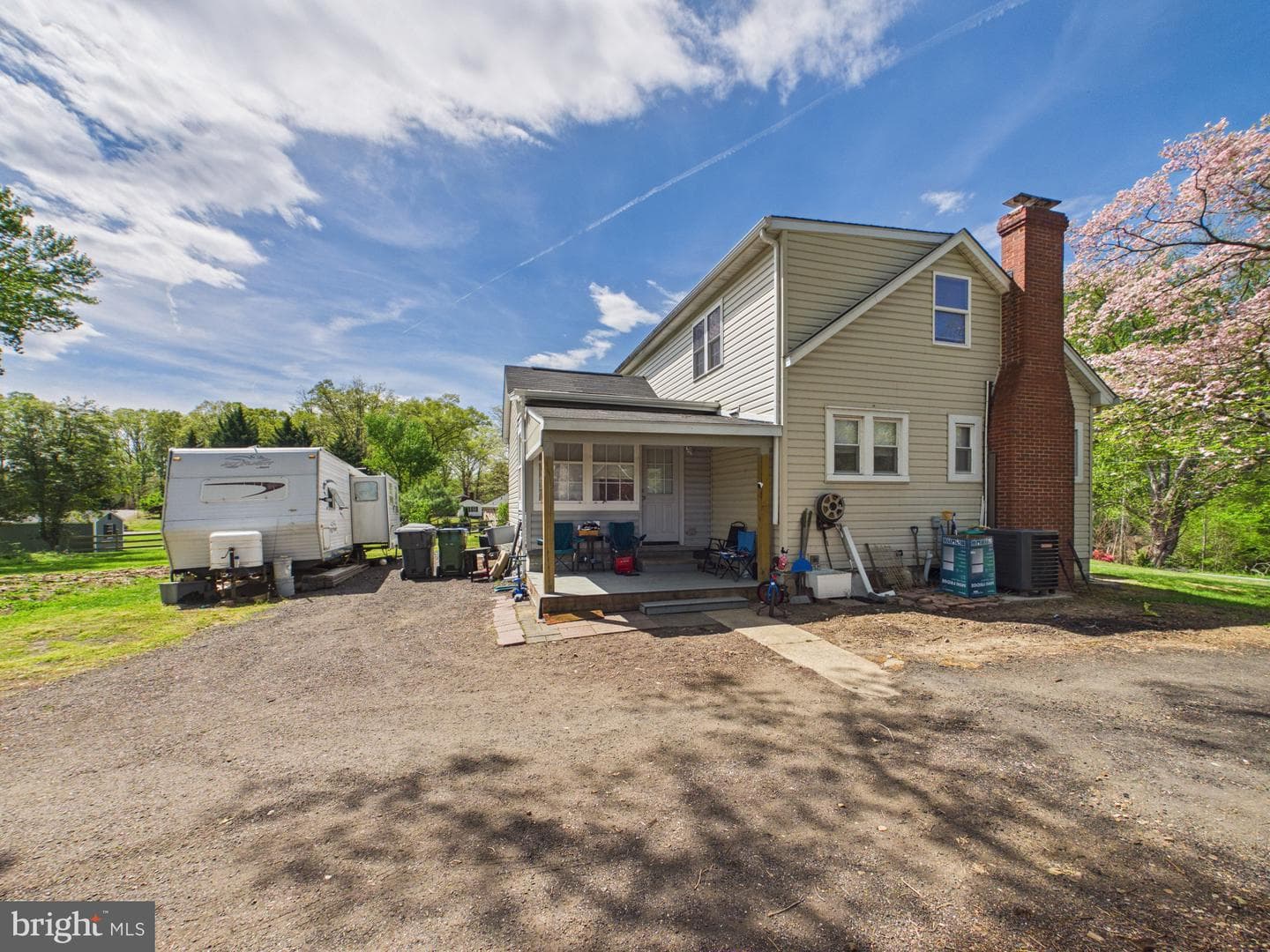 181 Sanford Drive photo 4