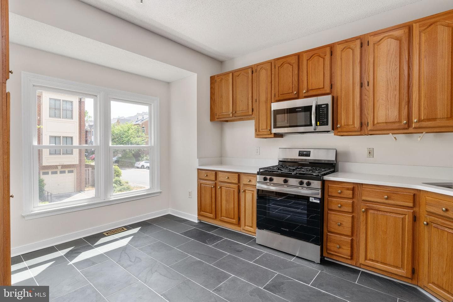 803 Shaw Court photo 12