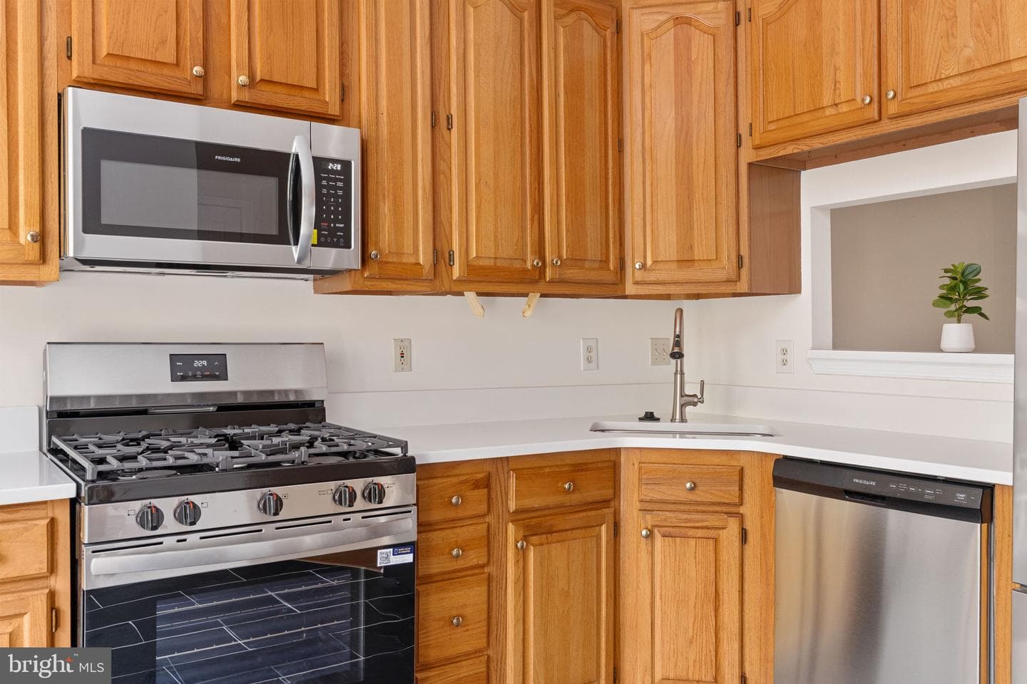 803 Shaw Court photo 13