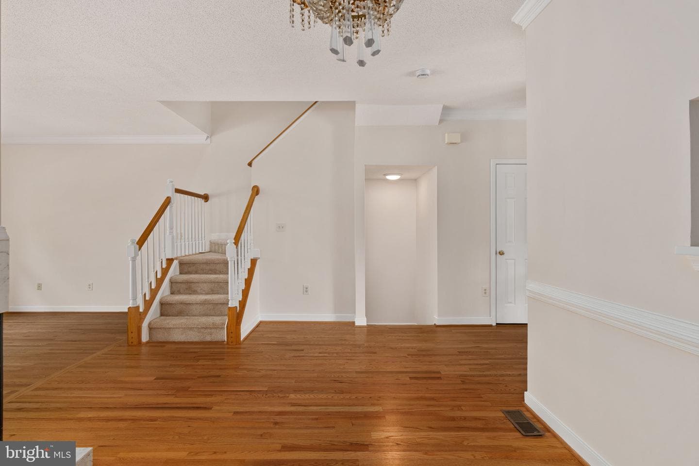 803 Shaw Court photo 17