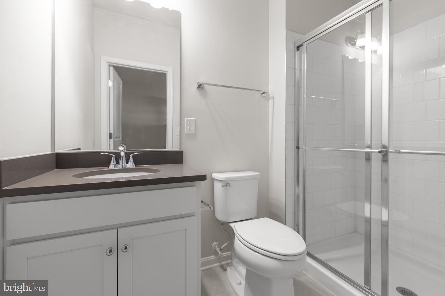 121 Brafferton Boulevard photo 37