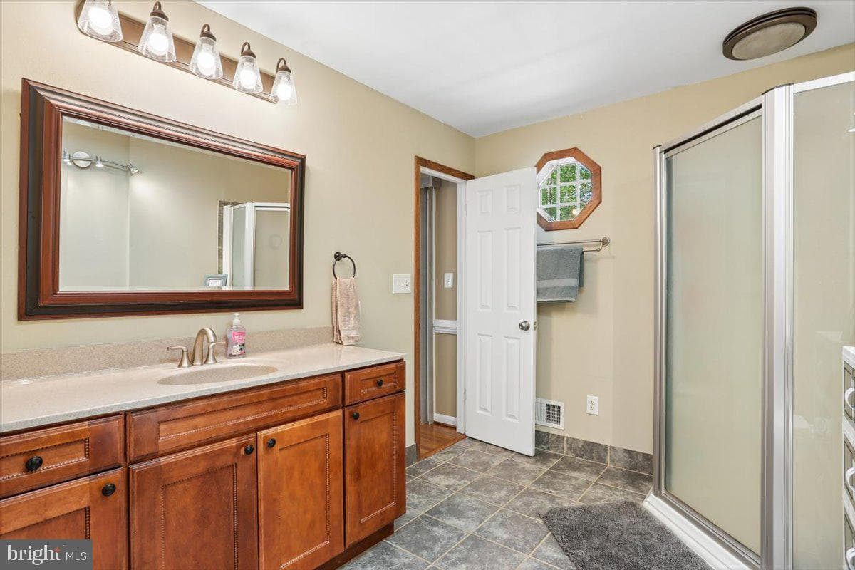 9 Clover Hill Drive photo 24