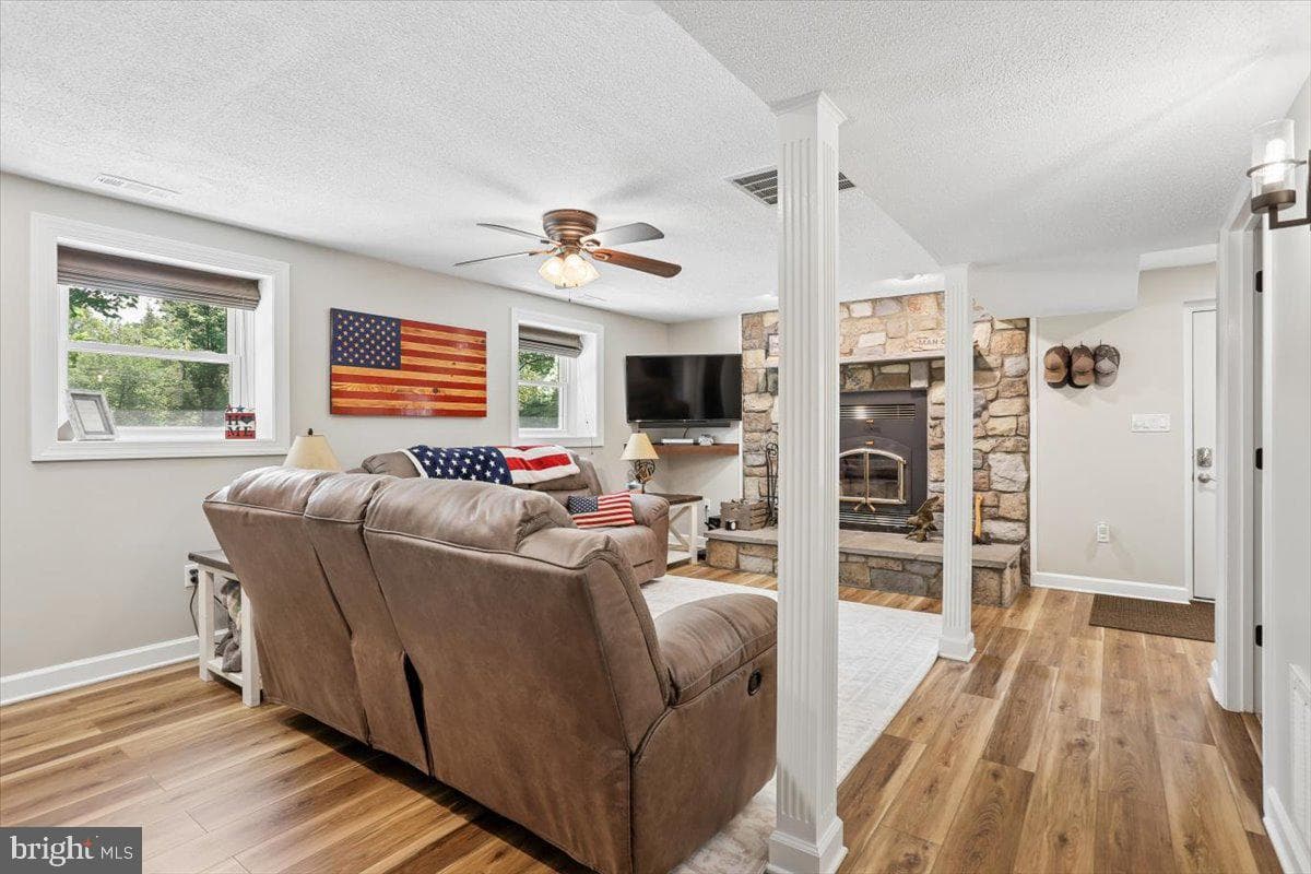 9 Clover Hill Drive photo 30