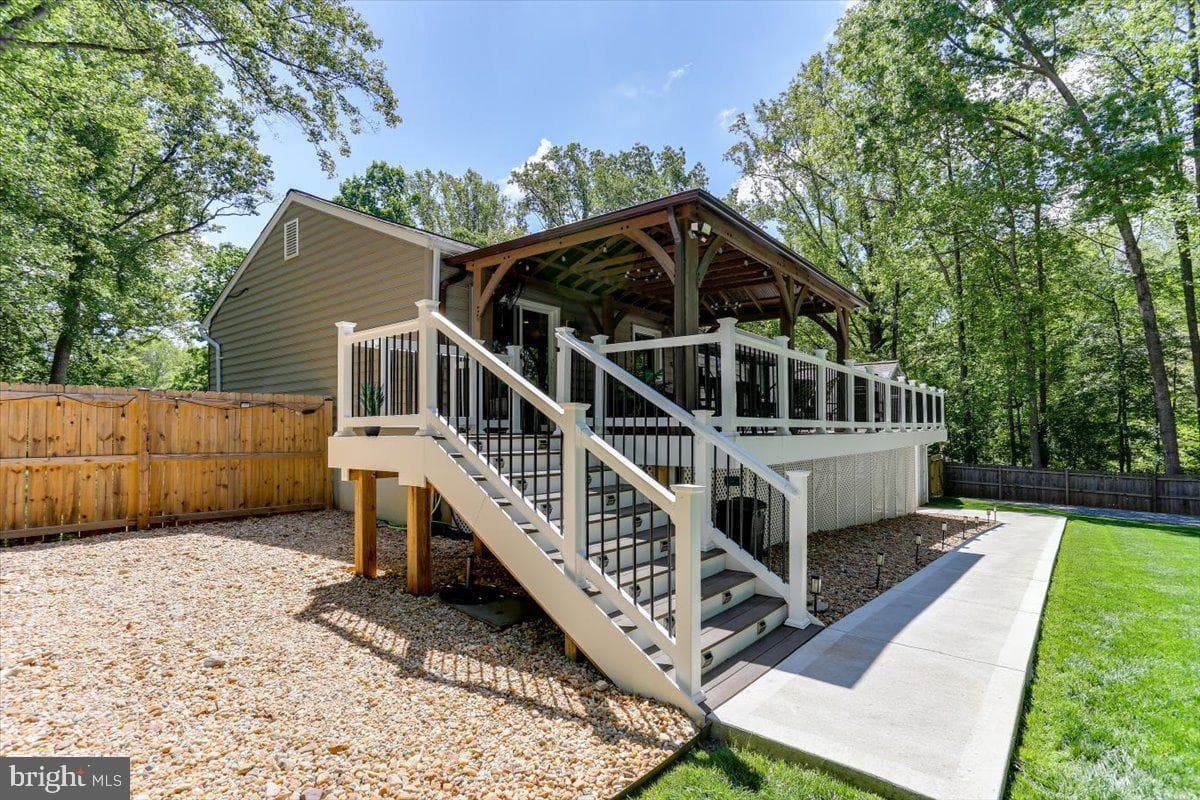 9 Clover Hill Drive photo 43