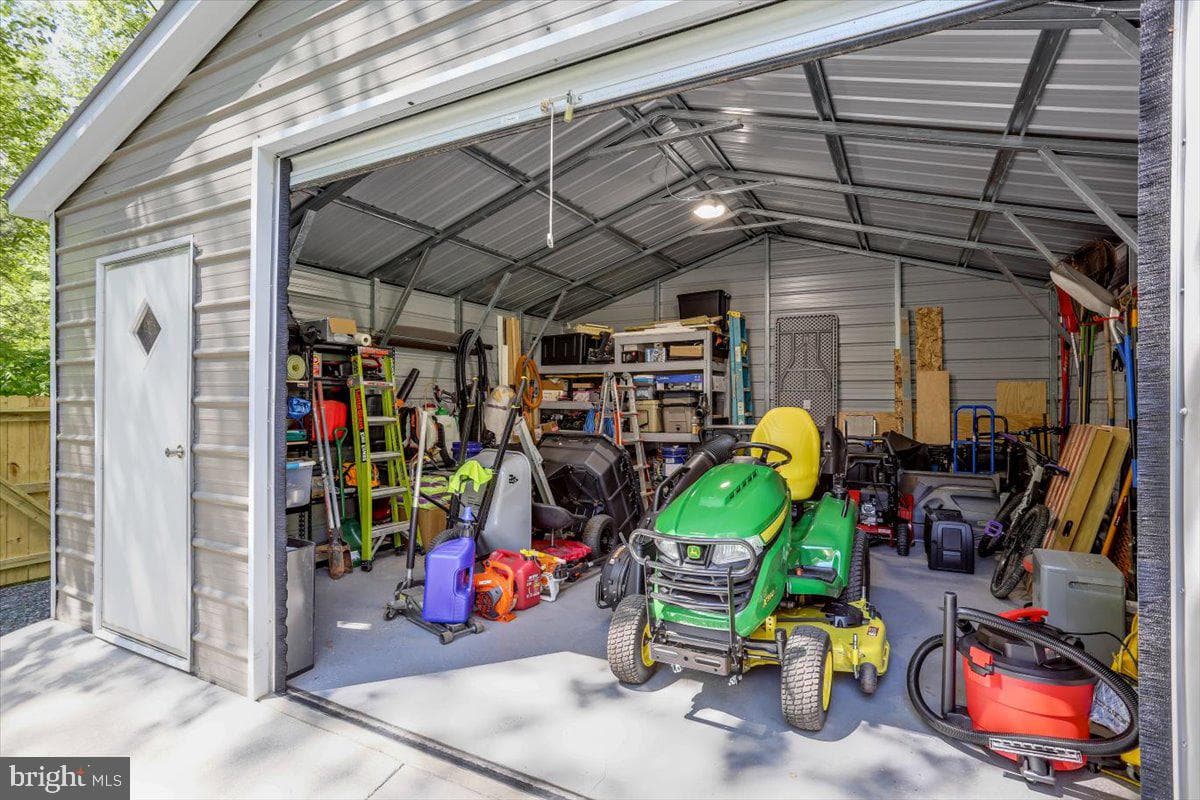 9 Clover Hill Drive photo 49