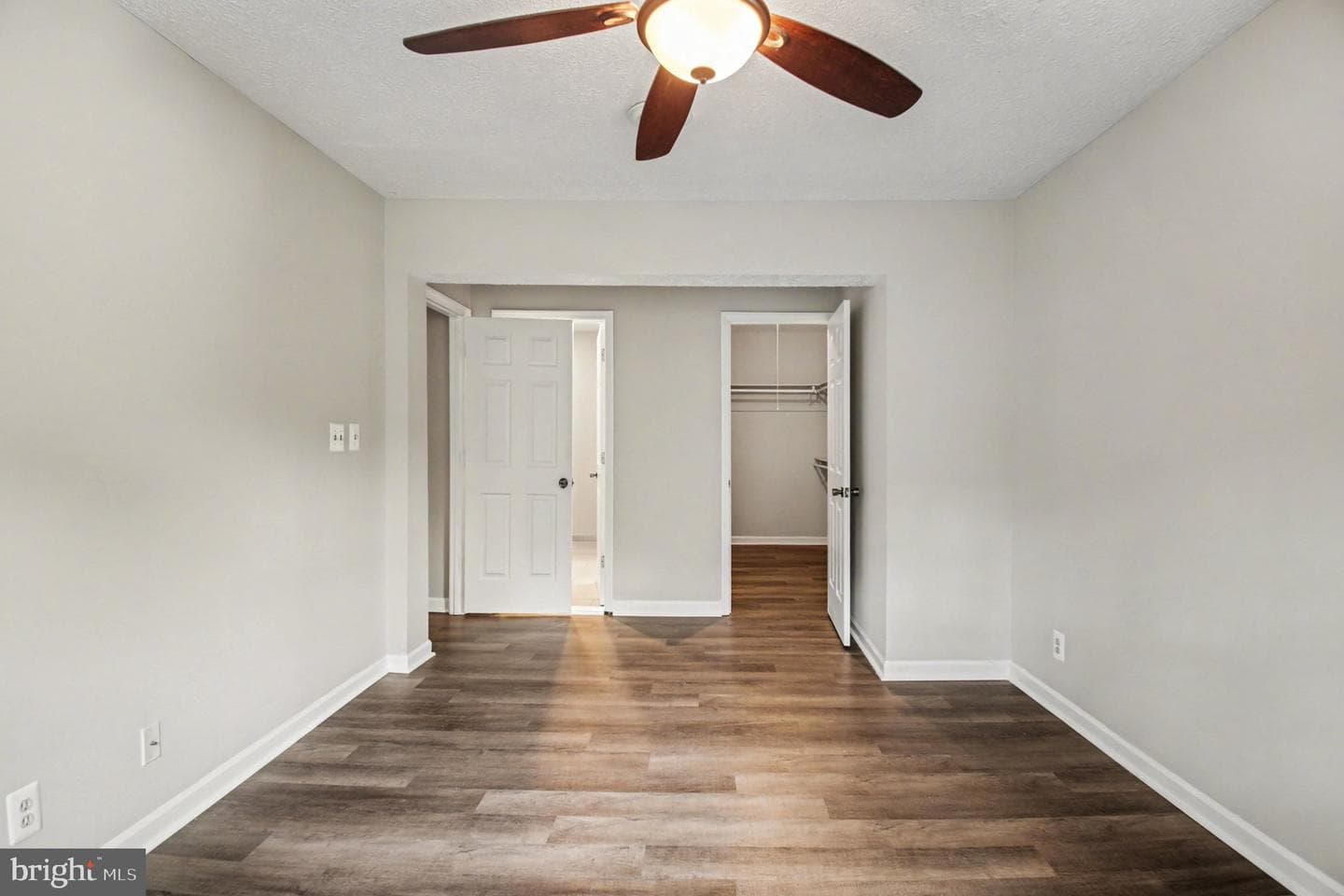 2127 Aquia photo 16