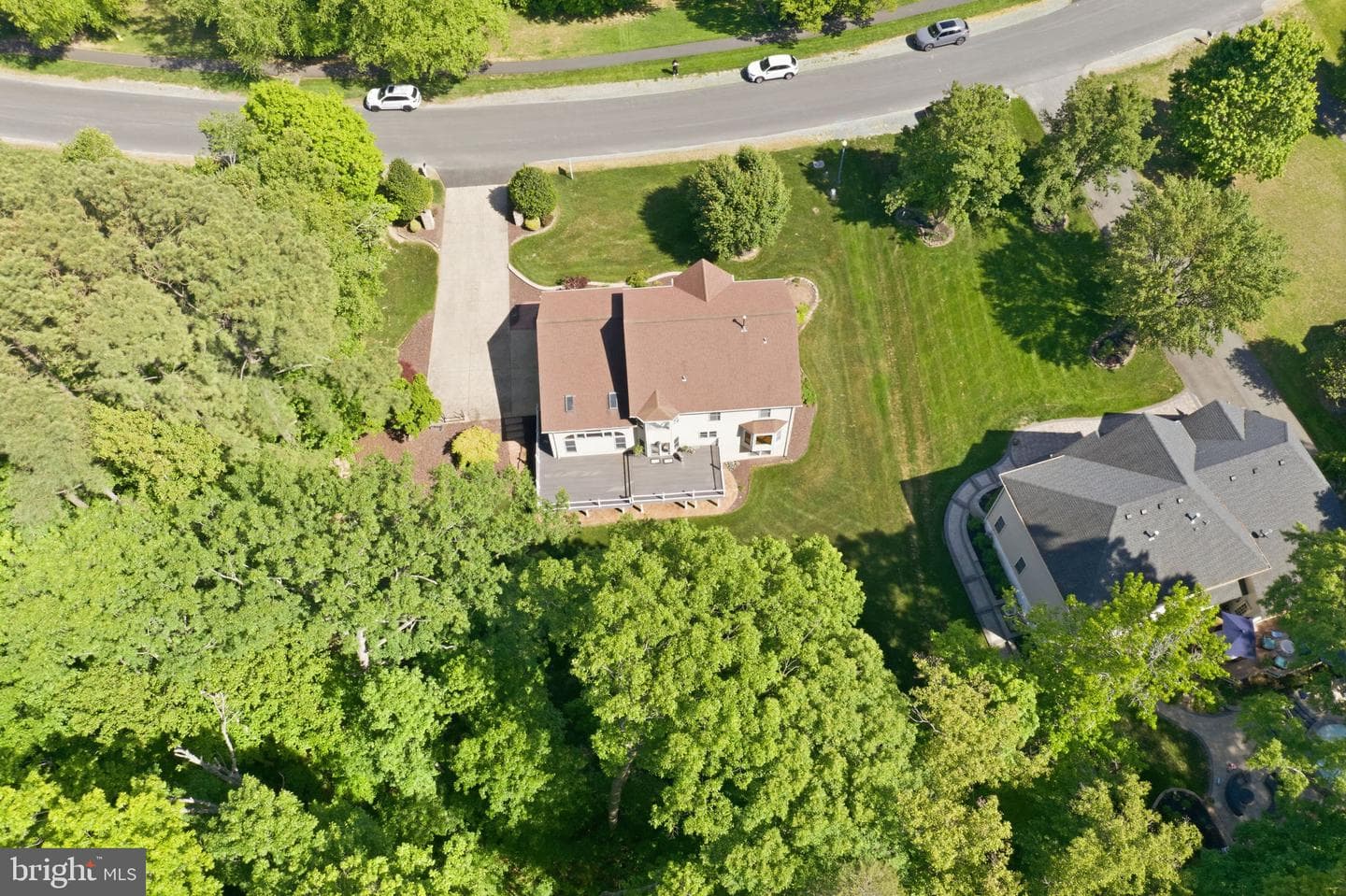 56 Monument Drive photo 8