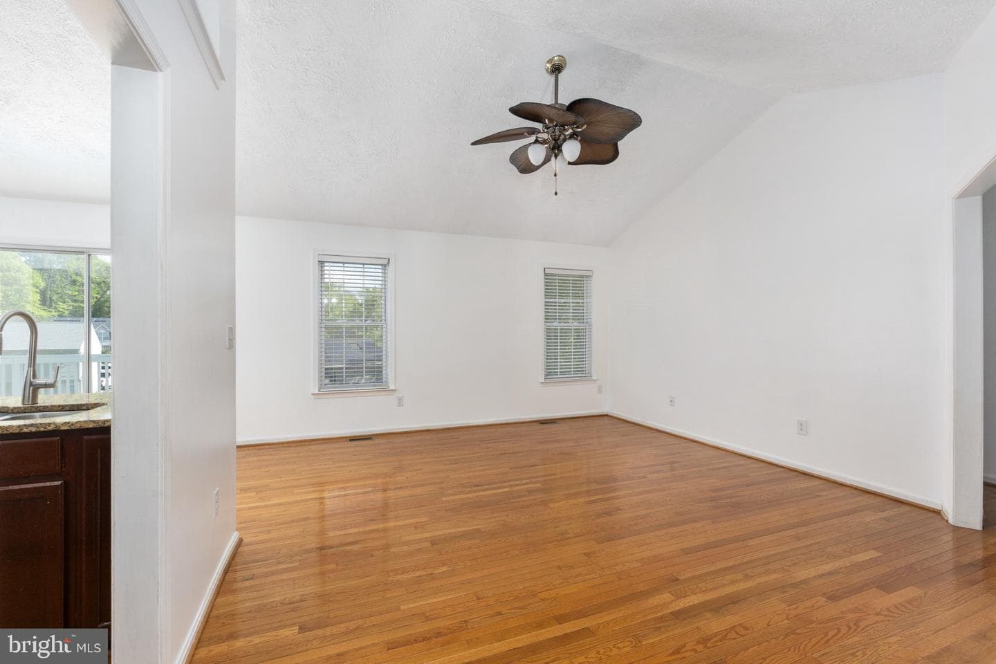 9 Yucca Drive photo 13
